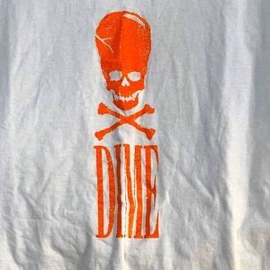 Dime T-shirt size large